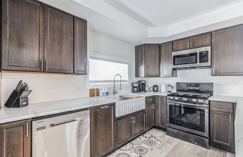 Ventnor City House | Bayfront 4BR 2.5BA + Game Room
