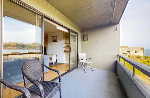 Port Ludlow Apartment | Bayfront Retreat B