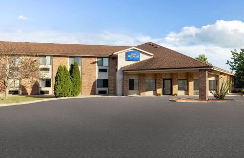 Monroe Hotel | Baymont by Wyndham Monroe