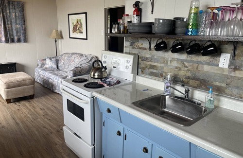 Carling Cottage | Bayshore Cottage - Off on the point by itself