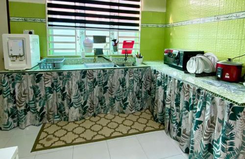 Kuantan House | Bayt Al - Jazmy Musliim only