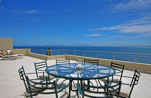 Mountainside Apartment | Bayview