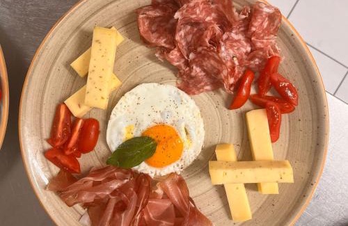 Chiesa Bed & Breakfast | Bazzario B&B
