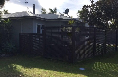 Mount Maunganui House | Beach Bach on Clyde @themount