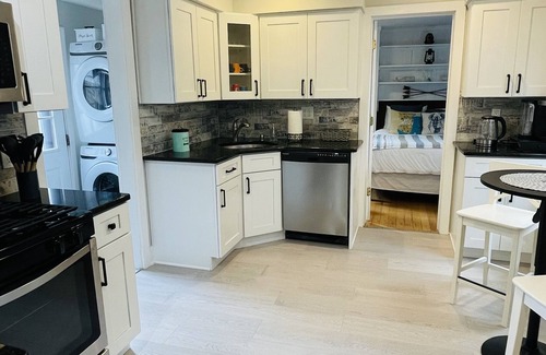 Sea Bright House | BEACH BLOCK, TWO BEDROOM/YARD, HISTORIC OASIS!