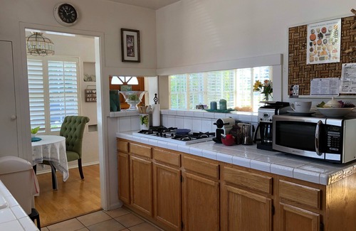 Village of La Jolla House | Beach Cottage La Jolla