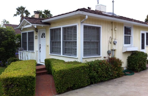 Village of La Jolla House | Beach Cottage La Jolla