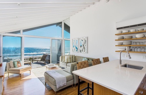 Fire Island Pines Condo | Beach front 2-bedroom - Fire Island Pines - 30 day min. stay