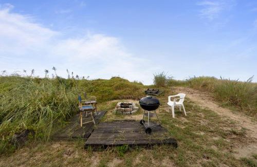 Cottage Line House | Beach Front On The Bay In Our Rustic Beach Cottage Cottage