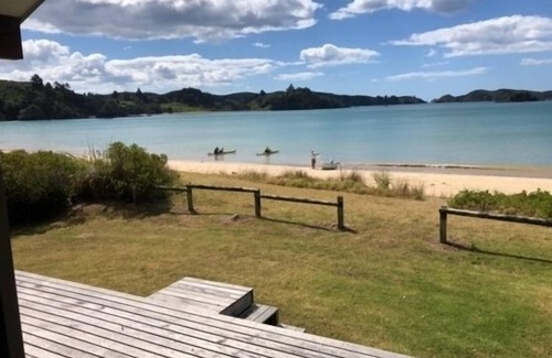 Te Ngaire House | Beach Front Personified - Te Ngaire Bay