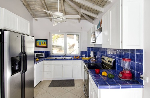 Dawn Beach Estates House | Beach House Younes - 1 bedr oceanfront villa - by Island Properties Online