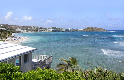 Dawn Beach Estates House | Beach House Younes - 1 bedr oceanfront villa - by Island Properties Online