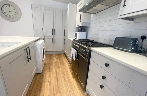 Blackpool Town Center House | Beach House by Sasco