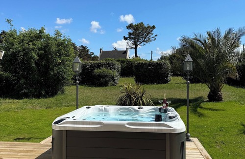 Guisseny Villa | Beach House - hot tub - sauna - chimney - between two sandy beaches