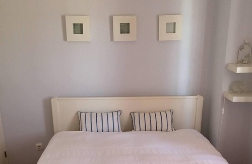 Almograve House | Beach house in small quiet village. 5 minutes walk to Almograve beach.