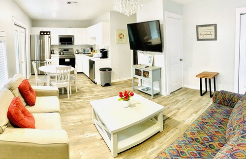 Seacrest Cottage | Beach house Seacrest Florida pet friendly B