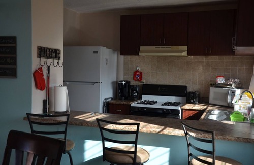 Bajo House | Beach-house Secure Gate community, 15 min walk to the beach