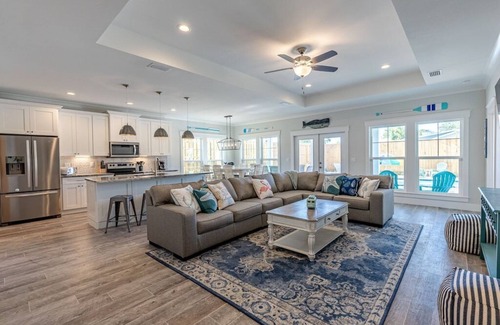 Riviera Beach House | Beach House w/Heated Pool, pet friendly - 21 & UP