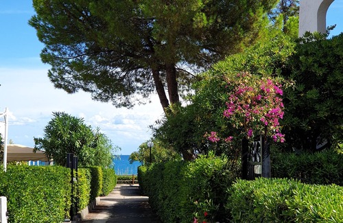 Vasto House | Beach house with large garden (Seaside Paradise Vasto)