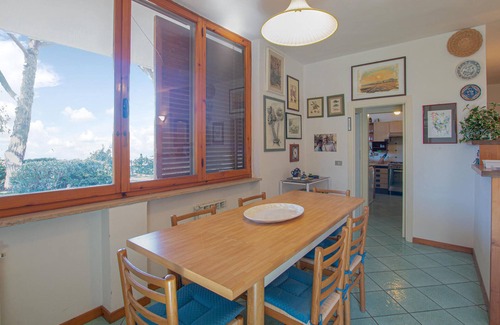 Roccamare Apartment | Beach front apartment