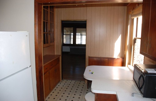 Cottage Line Cottage | Beach Lovers Delight (3-Bedroom Cottage) - Pets Allowed by RedAwning