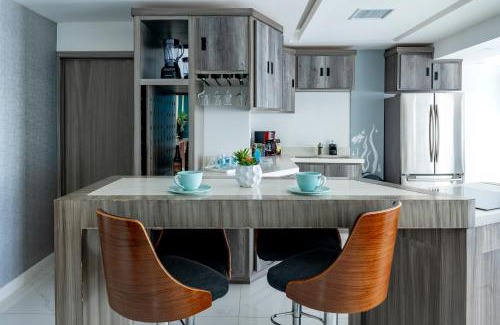 Centro Playas Apartment | Beach Paradise Luxury Views Here
