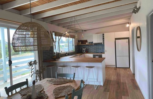 Paradise Beach House | Beach!Please! - Nature Retreat with ALL LINEN Supplied