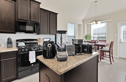 Santa Fe House | Beach Resort in Lago Mar 20 min from Galveston!