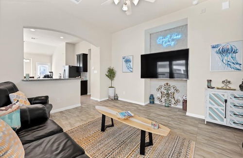 Santa Fe House | Beach Resort in Lago Mar 20 min from Galveston!