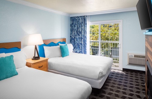 Bijou Park Resort | Beach Retreat & Lodge at Tahoe