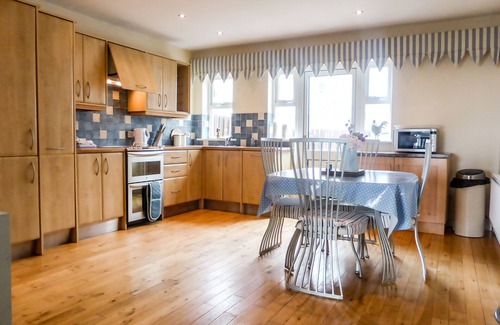 Duncannon House | BEACH VIEW, family friendly in Ramsgrange, County Wexford