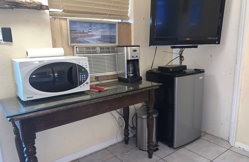 Lauderdale-by-the-Sea House | BEACH Village #5 Efficiently A hop skip to beach