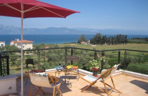 Koutsoupia Villa | Beach Villa Claire