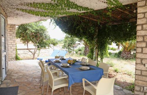 Lumbarda House | Beach Villa Olivia