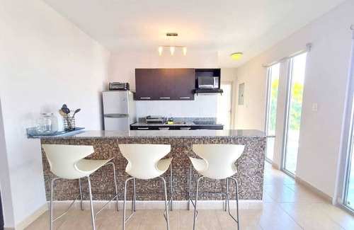 Las Guias Oriente Apartment | Beach Villa With Cozy Terrace