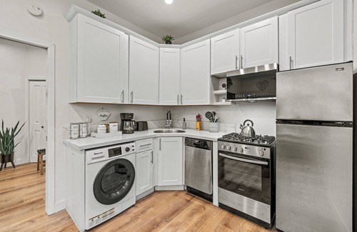 Mission Beach Condo | Beach Wave Retreat: Ocean Bliss, Steps Away