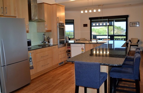 Peppermint Grove Beach House | Beachfront Bliss, Great ocean views and a minute's stroll to the waves.