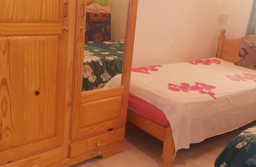 Wolmar Apartment | Beachfront 2 bedrooms apartment free parking