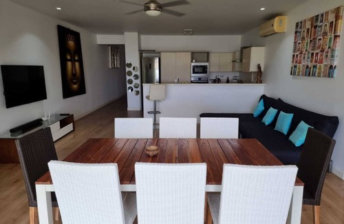 Cascavelle Apartment | Beachfront 2-Br Apartment with Pool, balcony, free Wi-Fi