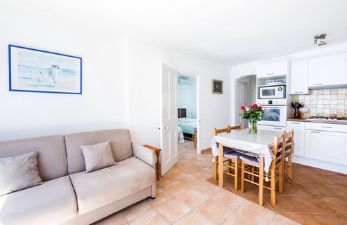 Cavaliere Beach Villa | Beachfront beach villa with sand terrace air conditioning