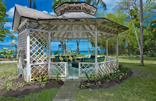 Little Battaleys Villa | Beachfront Bliss Getaway with Pool - Nelson Gay (7 bed)
