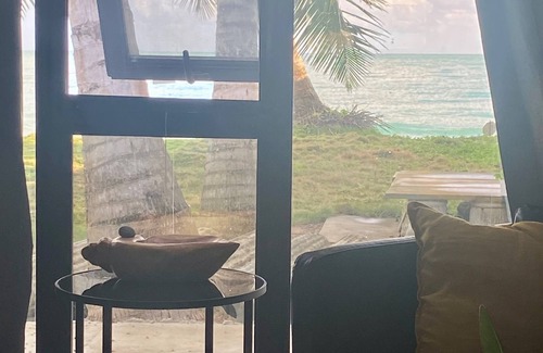 Playa Fortuna House | Beachfront Casita en Luquillo – Ocean Views BAD BUNNY READY