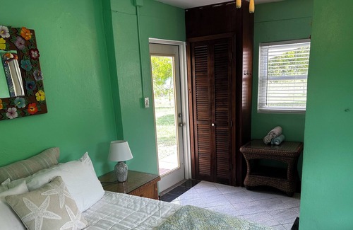 East End Apartment | Beachfront Estate - Apartment