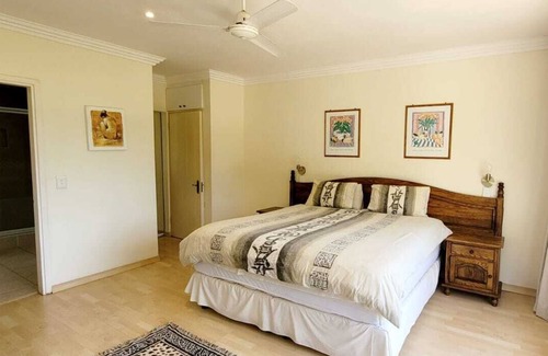 Shelly Beach Apartment | Beachfront family apartment
