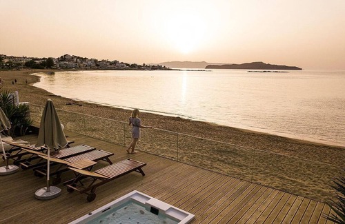 Agii Apostoli Other | Beachfront Glaros 3 bedroom villa with outside jacuzzi