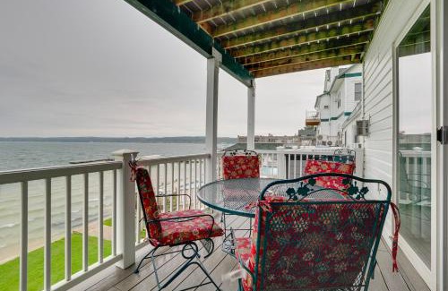 Onekama Apartment | Beachfront Onekama Vacation Rental with Balcony!