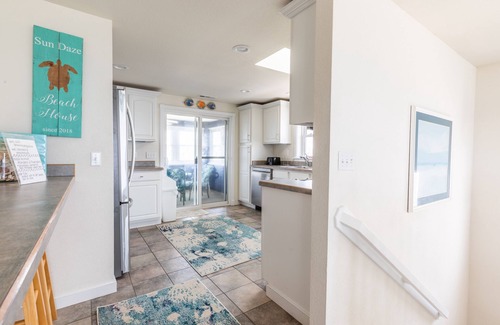Sea Retreat House | Beachfront Paradise with Pool and Hot Tub, just 20 steps to the beach