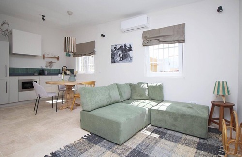 Playas del Palo Apartment | Beachfront Penthouse in Málaga with Large Terrace