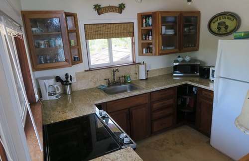 Waialua House | Beachfront private guest suite on the beautiful North Shore of Oahu
