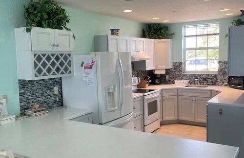 Blossom Village Condo | BEACHFRONT RELAXATION IN LITTLE CAYMAN